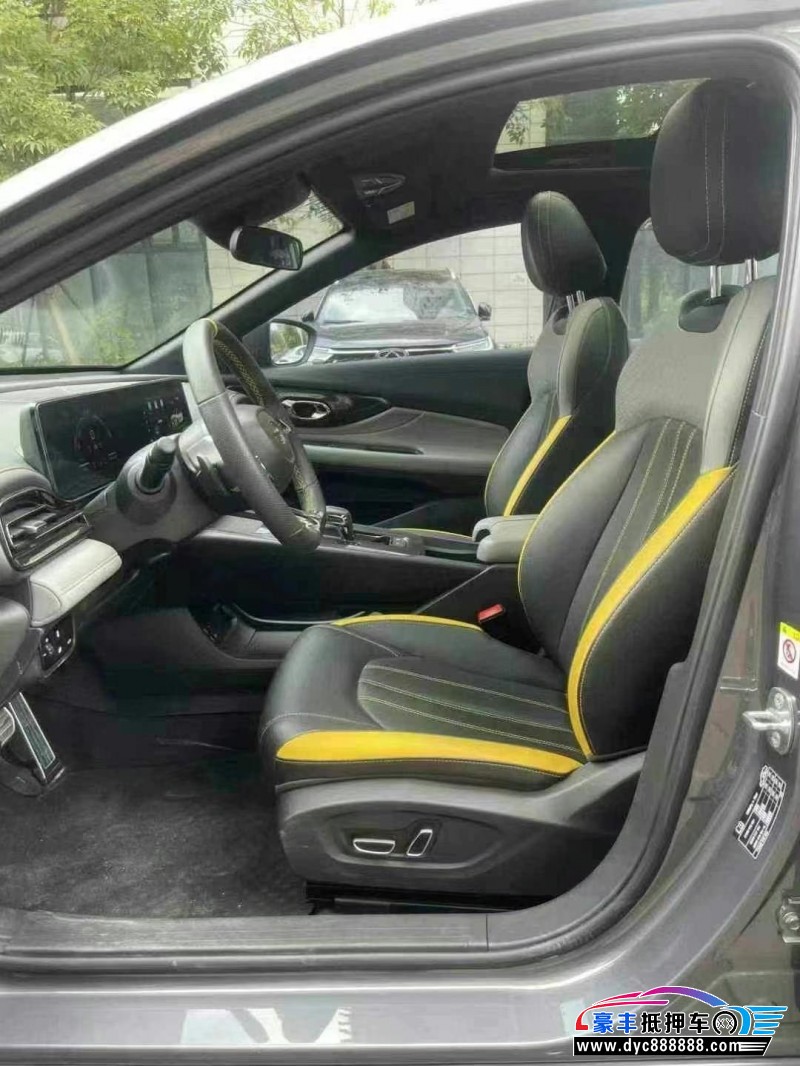 23年传祺影豹轿车抵押车出售