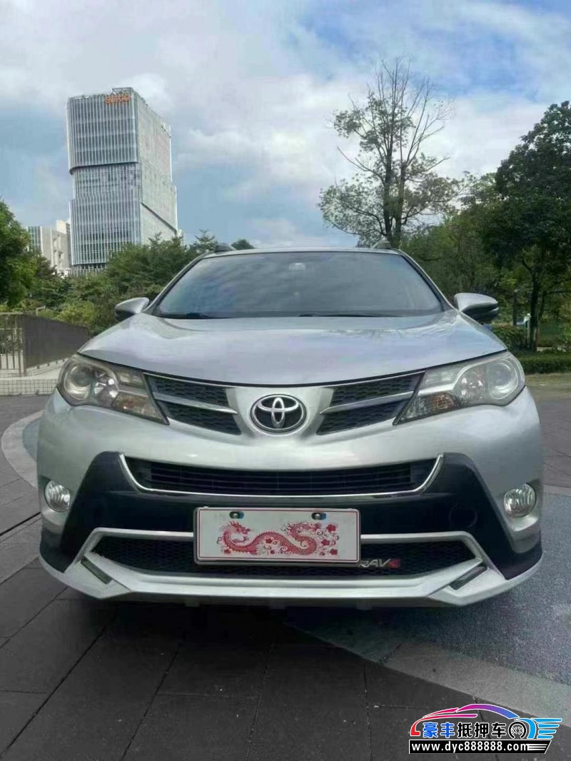 15年丰田RAV4轿车抵押车出售