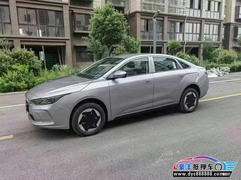 24年吉利几何轿车抵押车出售