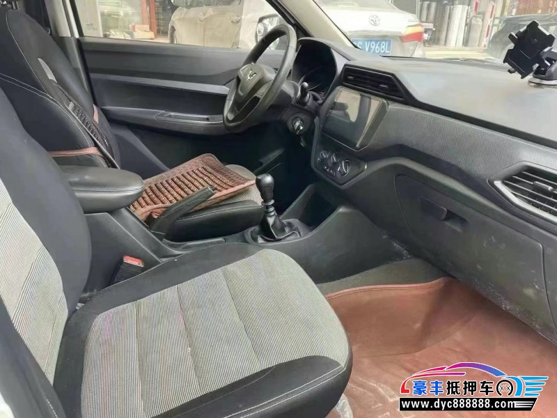 20年五菱五菱宏光S轿车抵押车出售