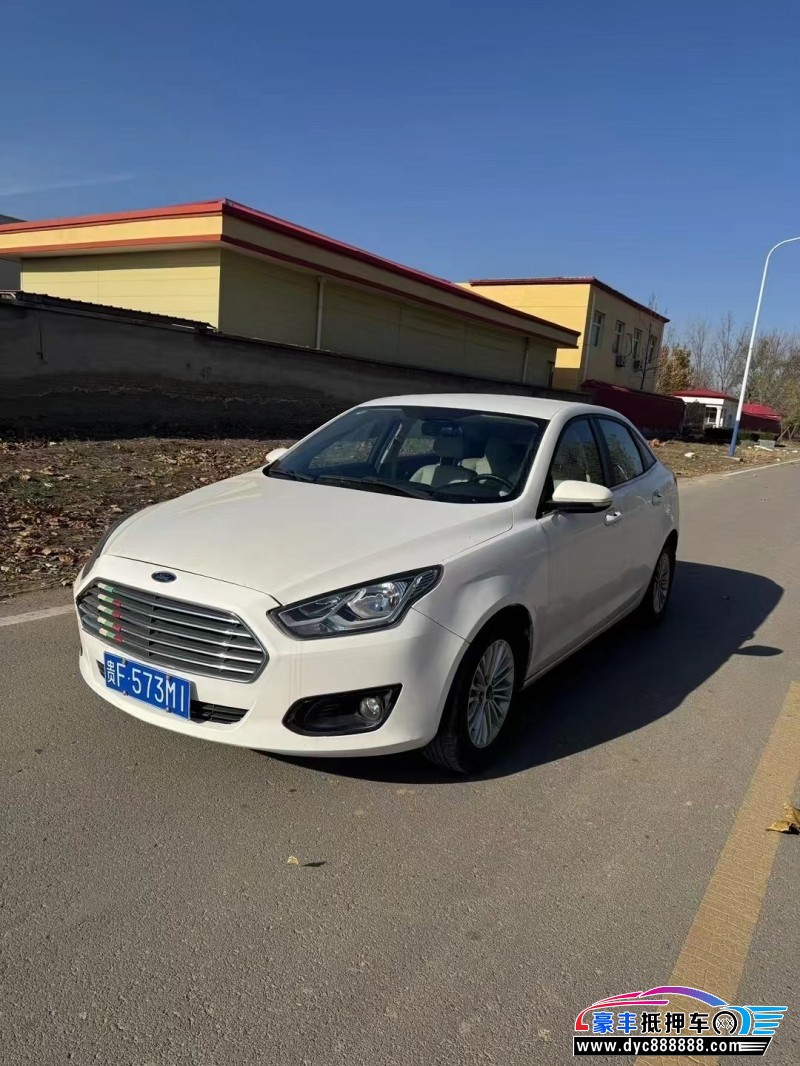 17年福特福睿斯轿车抵押车出售