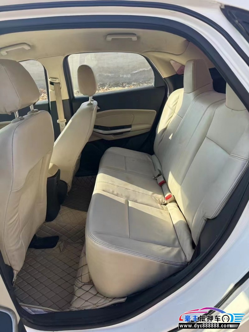 17年福特福睿斯轿车抵押车出售