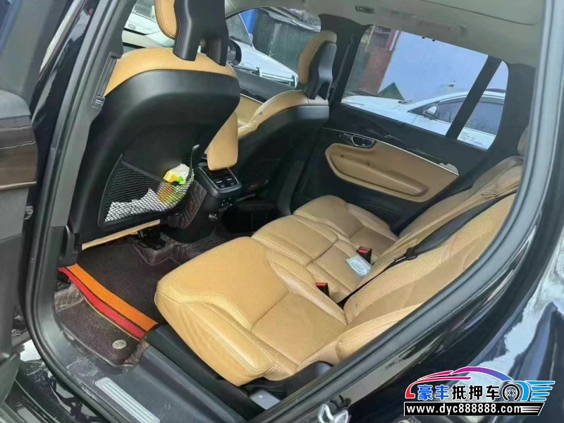 17年沃尔沃XC90轿车抵押车出售