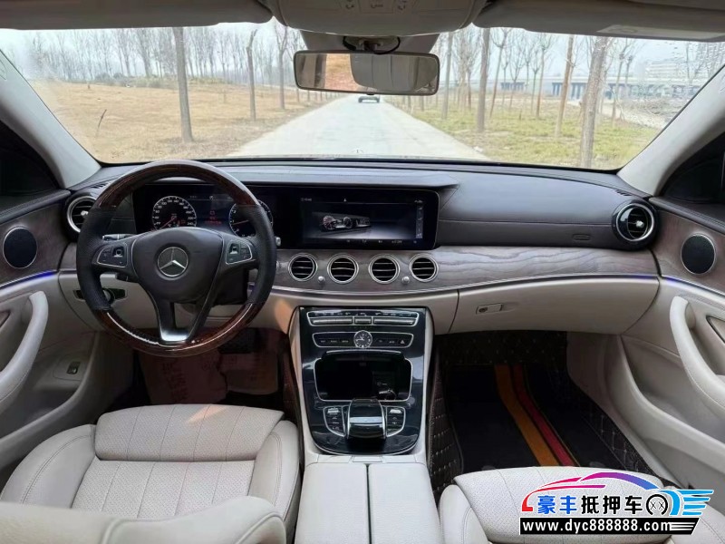 17年奔驰E轿车抵押车出售
