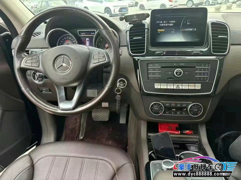 18年奔驰GLE轿车抵押车出售