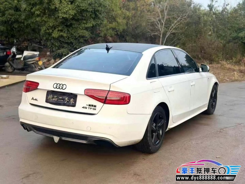 13年奥迪A4轿车抵押车出售