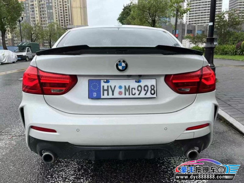 19年宝马1系轿车抵押车出售