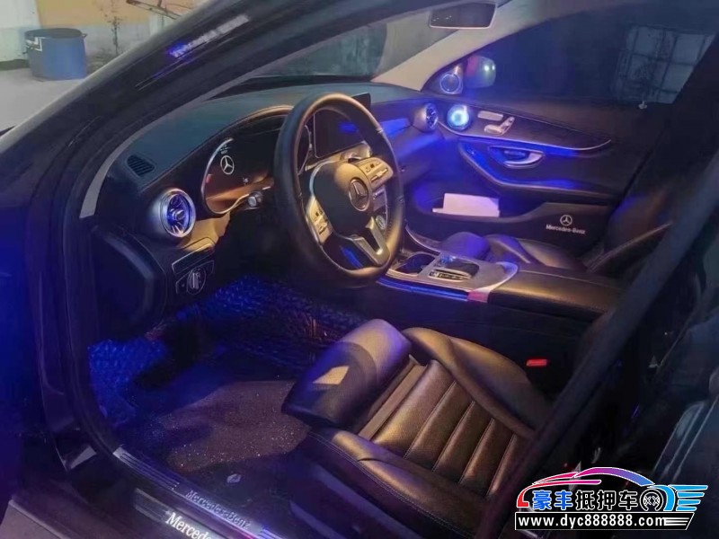 20年奔驰C轿车抵押车出售