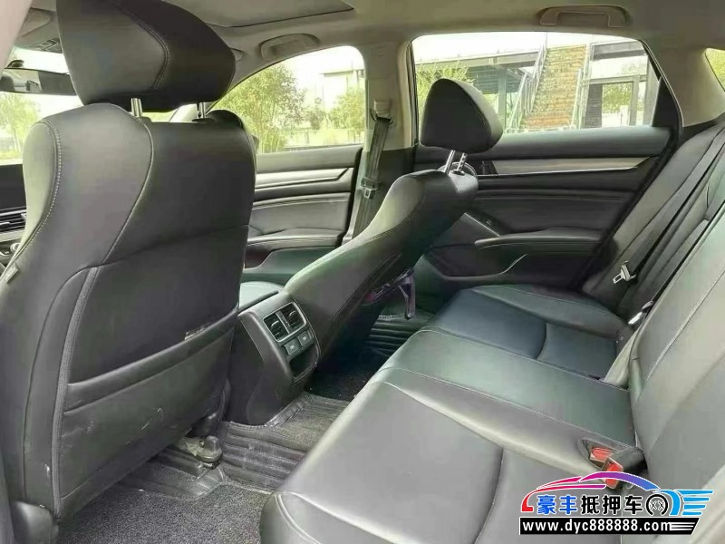 21年本田雅阁轿车抵押车出售