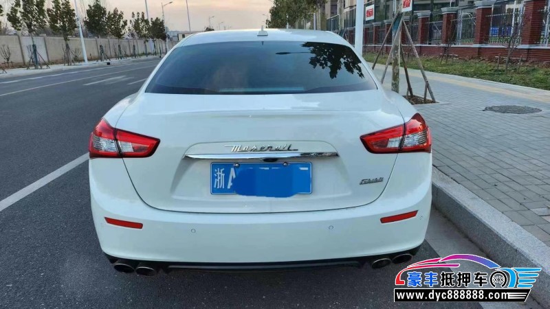 17年玛莎拉蒂Ghibli轿车抵押车出售