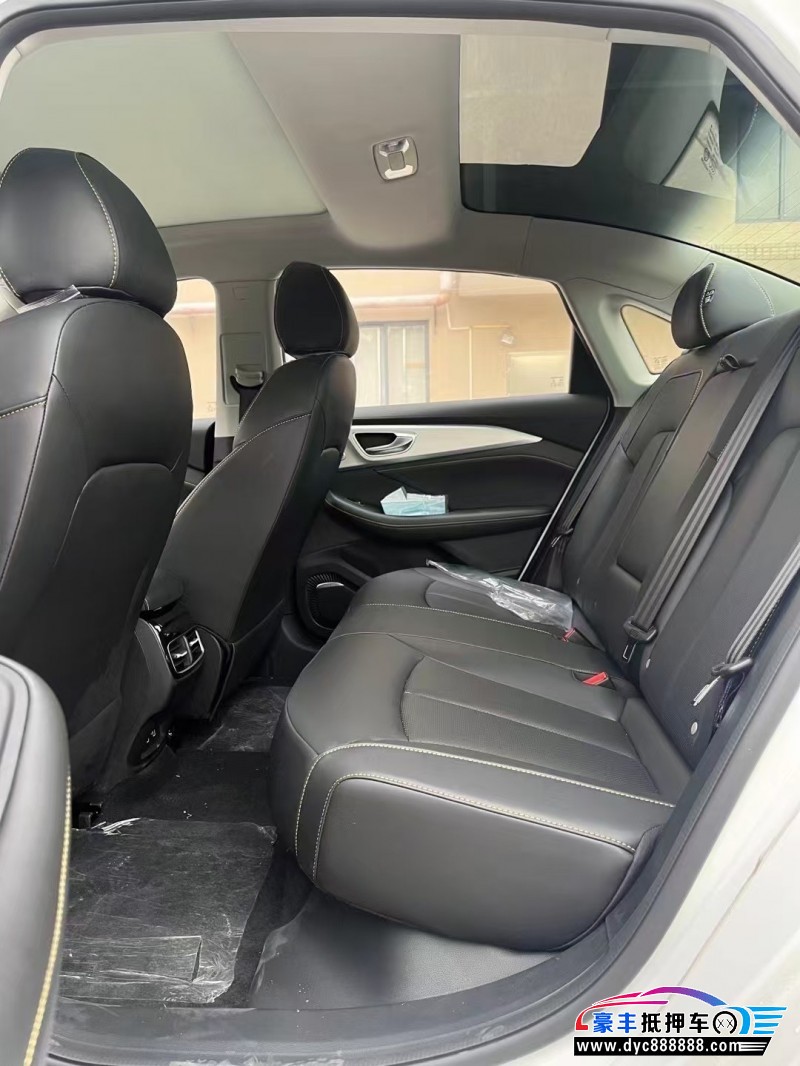 24年荣威i6轿车抵押车出售