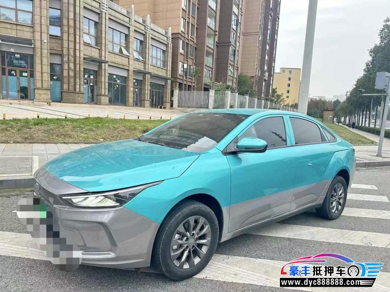 24年吉利几何轿车抵押车出售