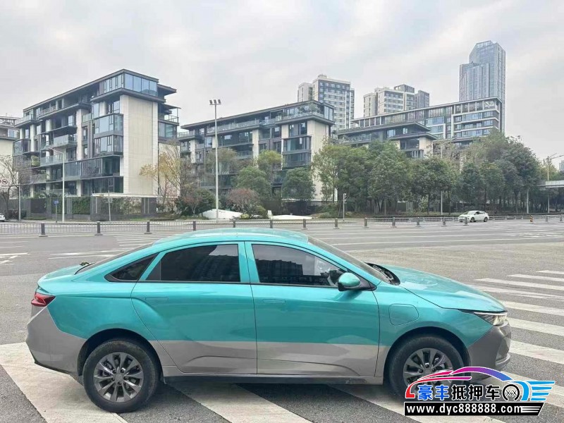 24年吉利几何轿车抵押车出售