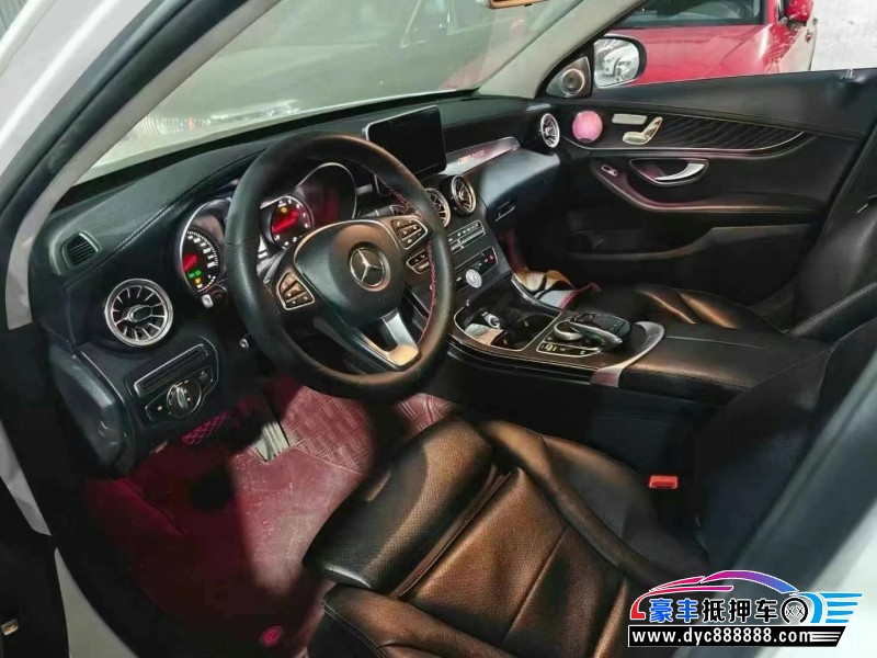 18年奔驰C轿车抵押车出售