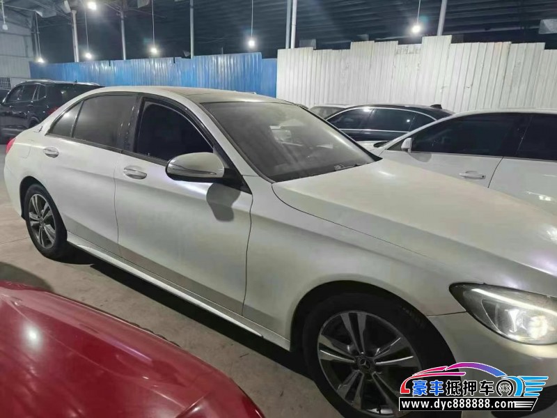 18年奔驰C轿车抵押车出售