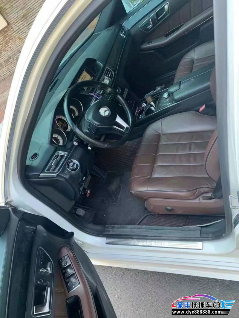 15年奔驰E轿车抵押车出售