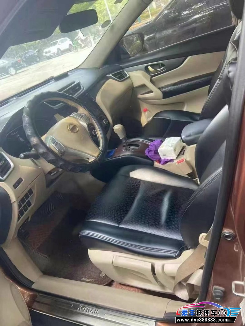 16年日产奇骏轿车抵押车出售