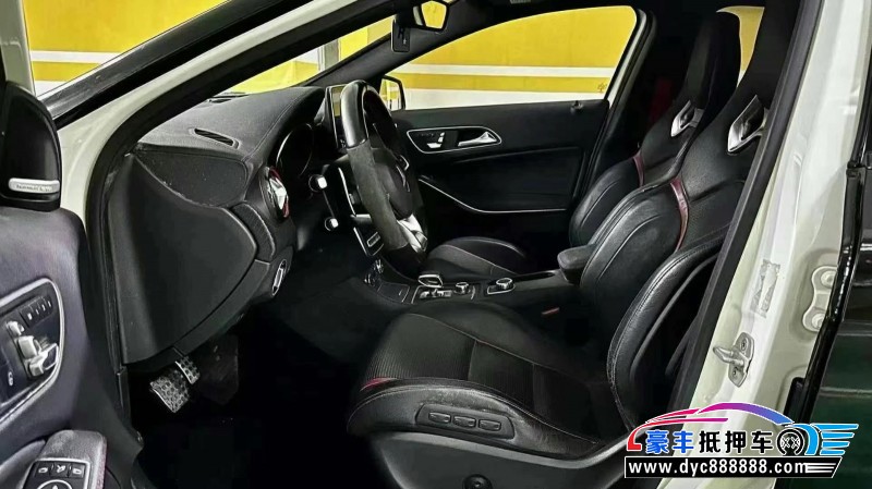 16年奔驰A级AMG轿车抵押车出售