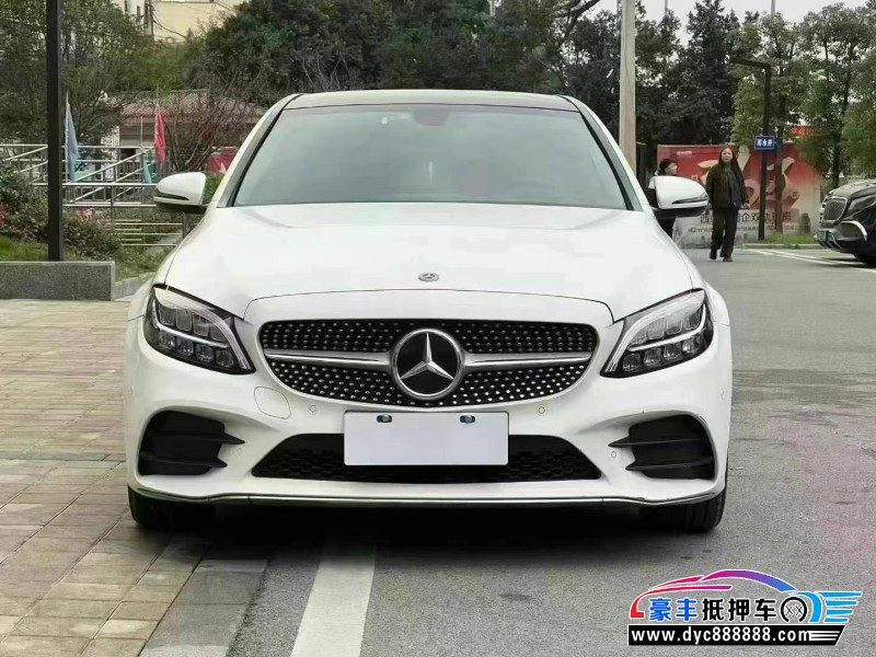 21年奔驰C轿车抵押车出售