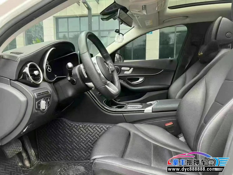 21年奔驰C轿车抵押车出售