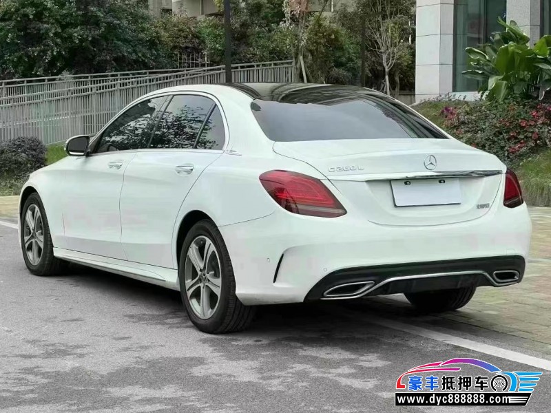 21年奔驰C轿车抵押车出售