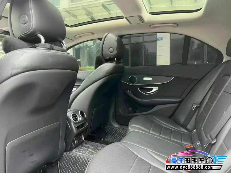 21年奔驰C轿车抵押车出售