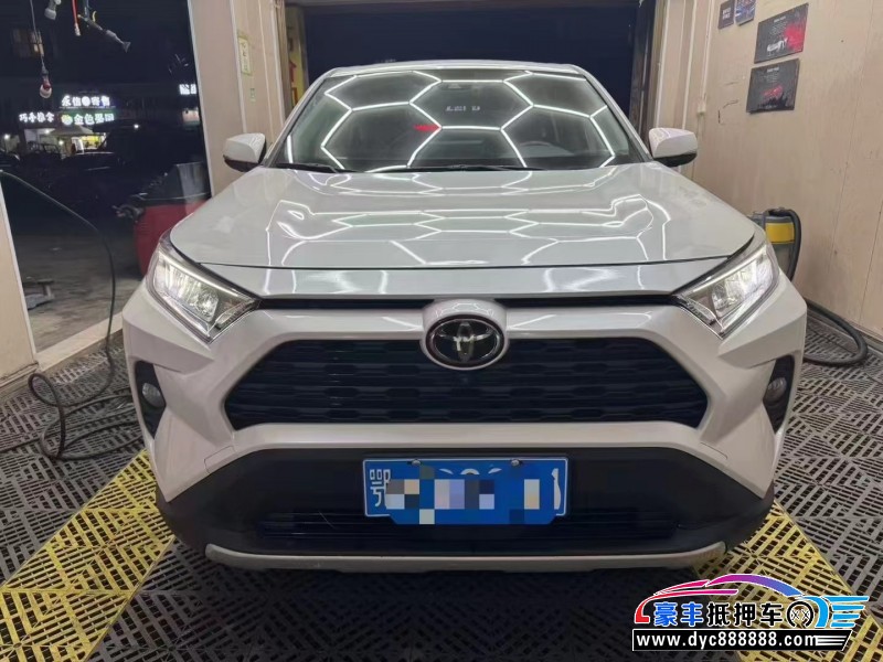 抵押车出售22年丰田RAV4荣放轿车