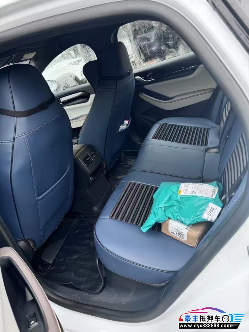 24年比亚迪秦轿车抵押车出售