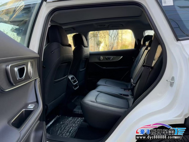 24年奇瑞瑞虎8轿车抵押车出售