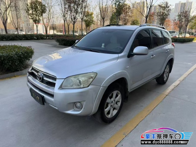 10年丰田RAV4轿车抵押车出售