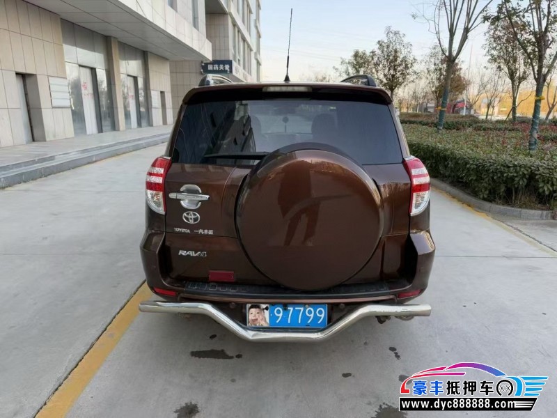 12年丰田RAV4轿车抵押车出售