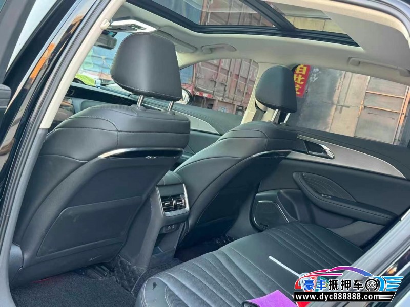 24年红旗H5轿车抵押车出售