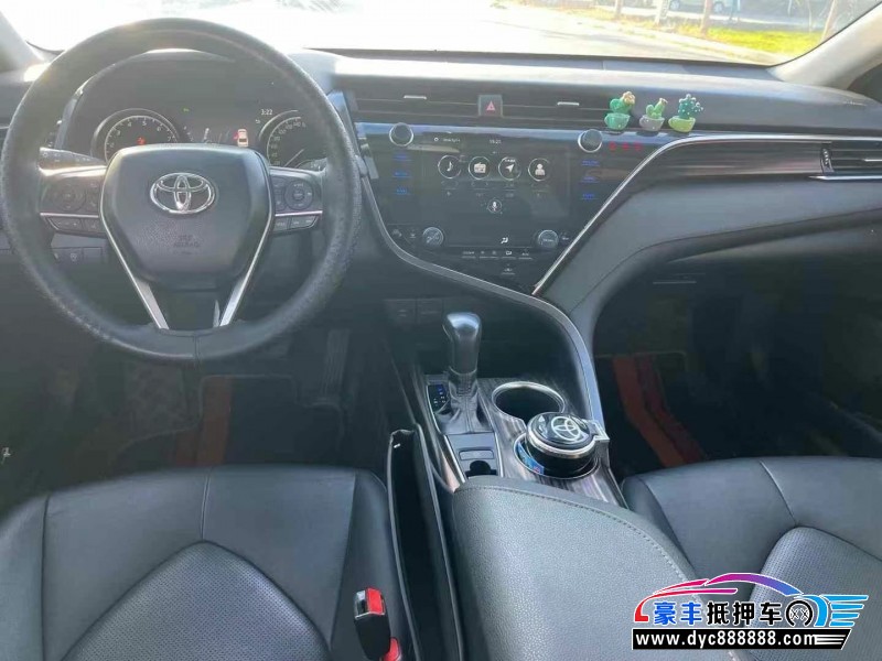 20年丰田凯美瑞轿车抵押车出售