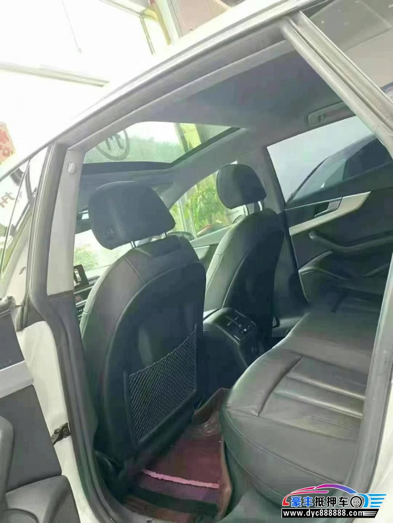 20年奥迪A5轿车抵押车出售