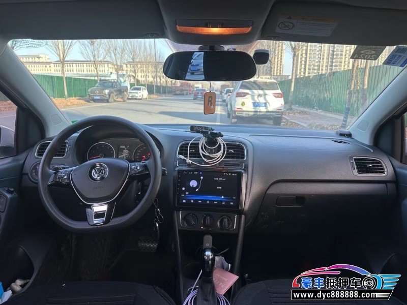 16年大众polo轿车抵押车出售