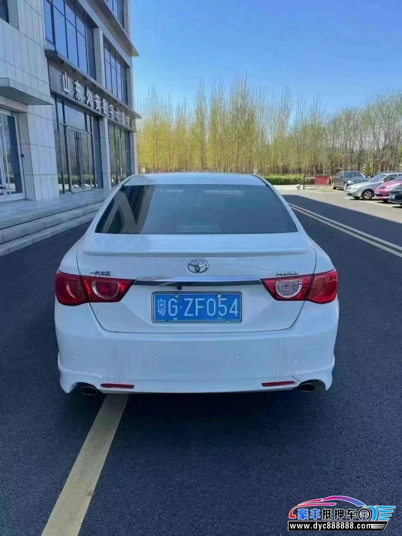 13年丰田锐志轿车抵押车出售