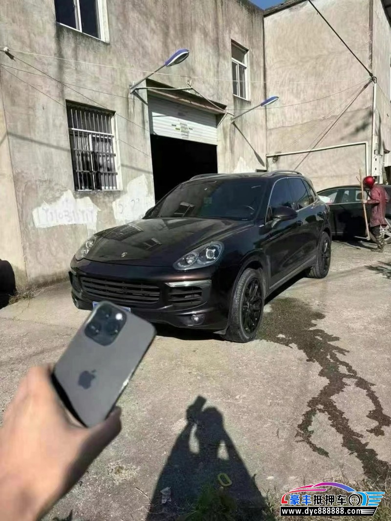 17年保时捷卡宴SUV抵押车出售