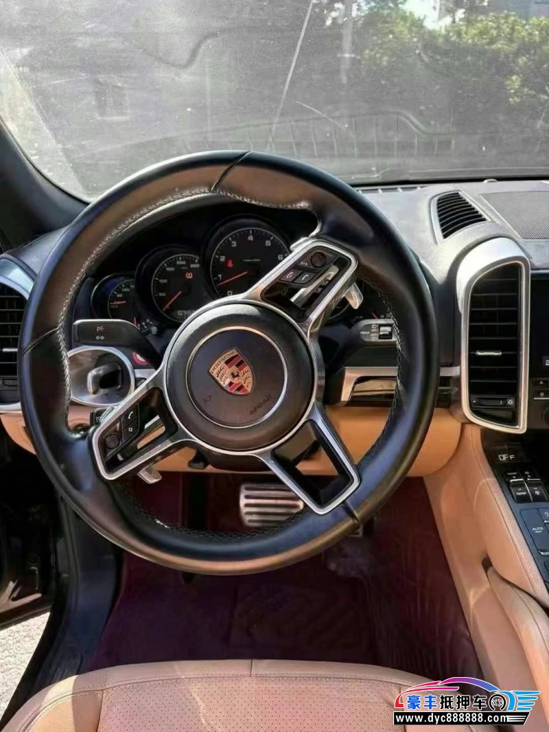 17年保时捷卡宴SUV抵押车出售