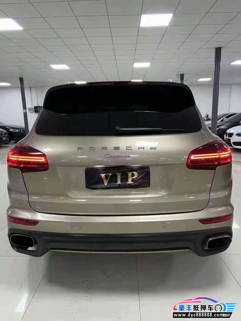 16年保时捷卡宴SUV抵押车出售