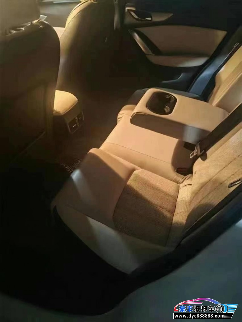 17年马自达CX-4SUV抵押车出售