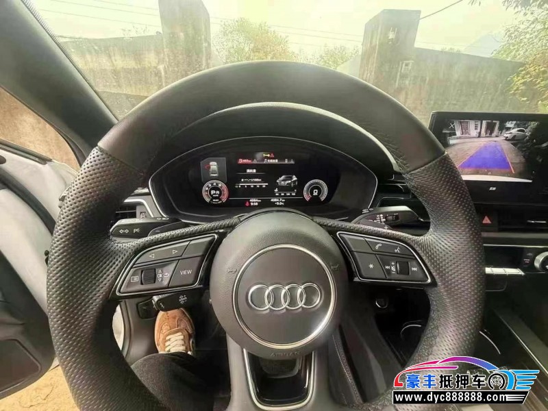 24年奥迪A4L轿车抵押车出售