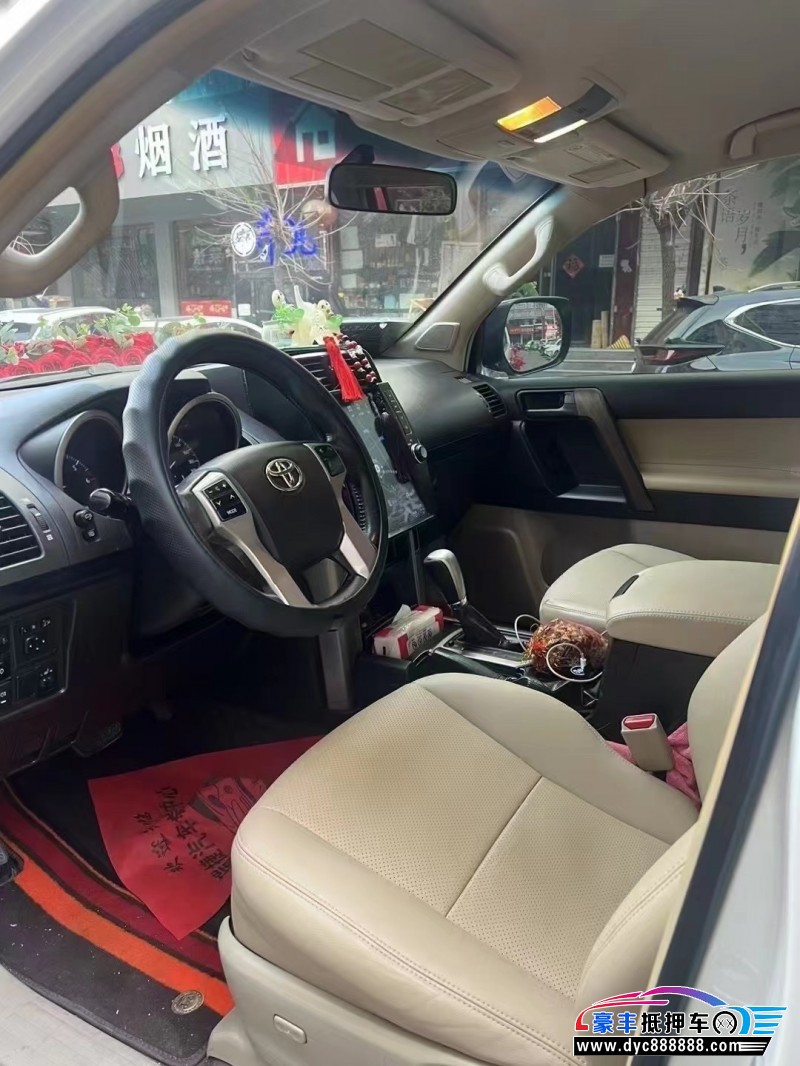 11年丰田普拉多（霸道）轿车抵押车出售