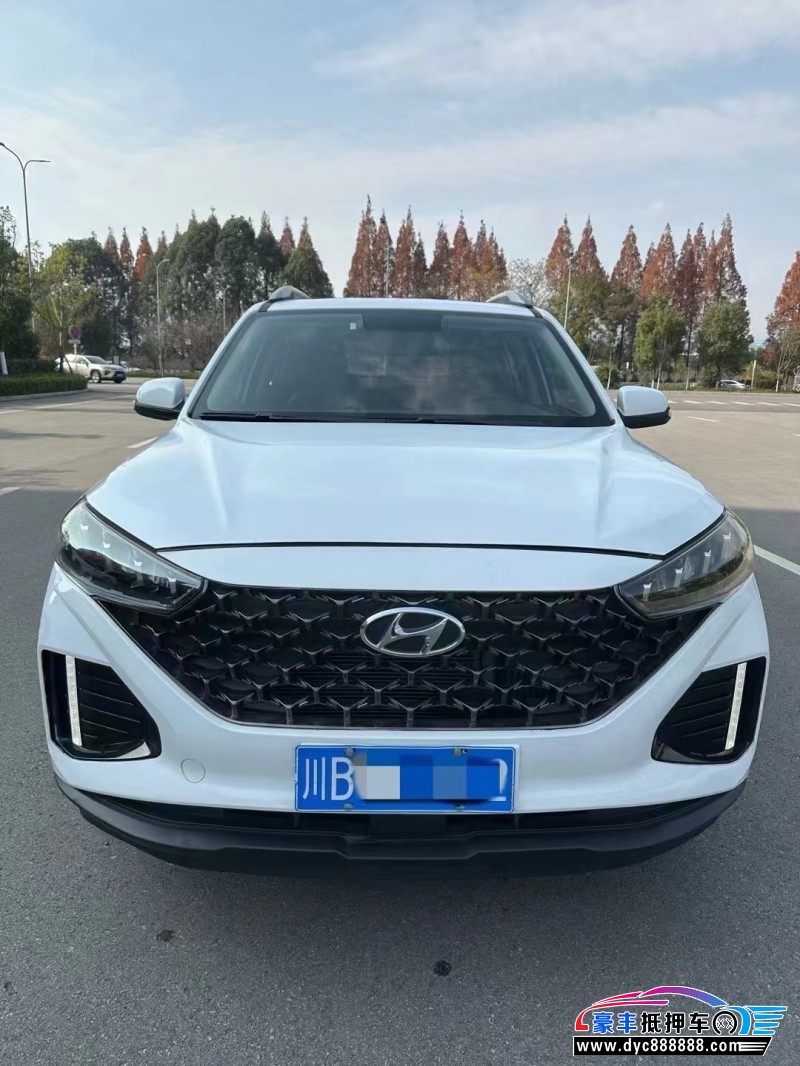 22年现代ix35轿车抵押车出售