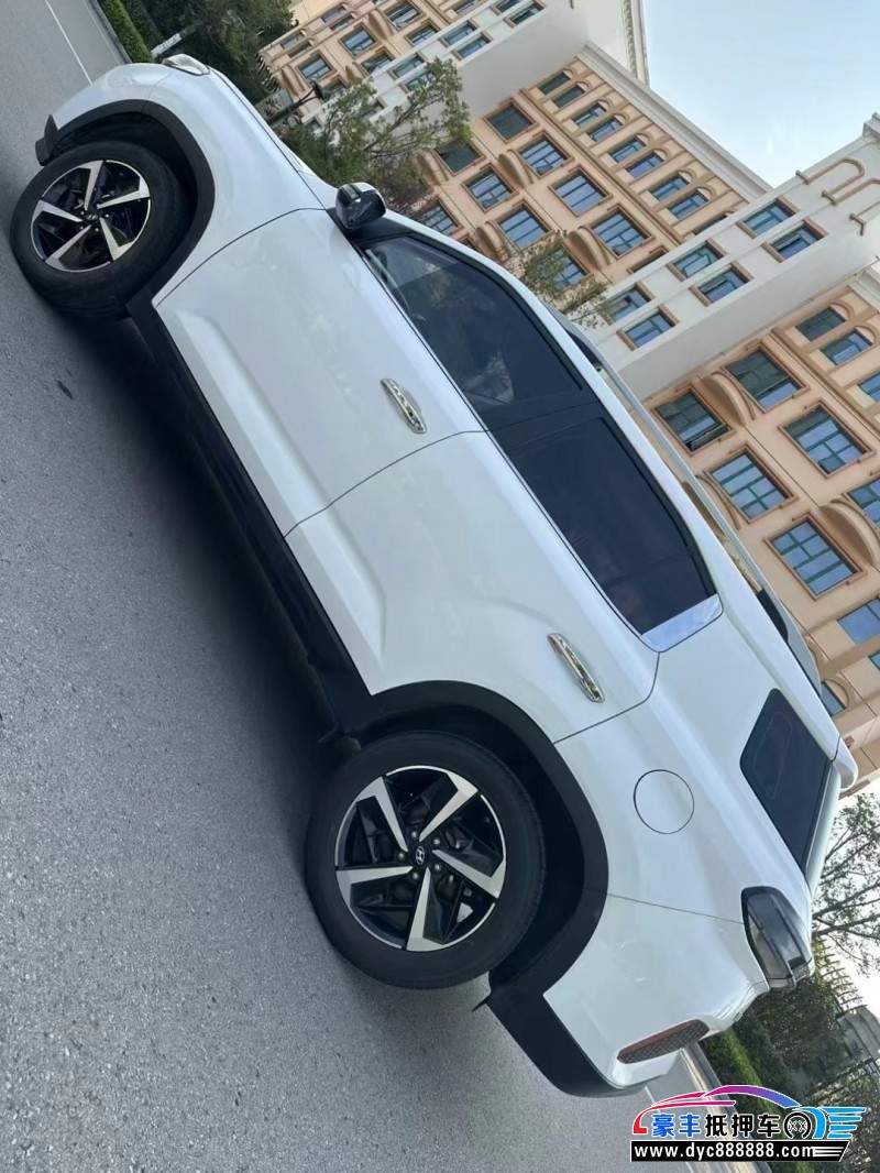 22年现代ix35轿车抵押车出售