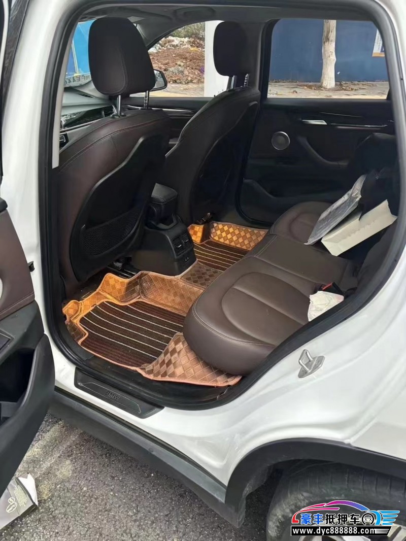 21年宝马X1轿车抵押车出售