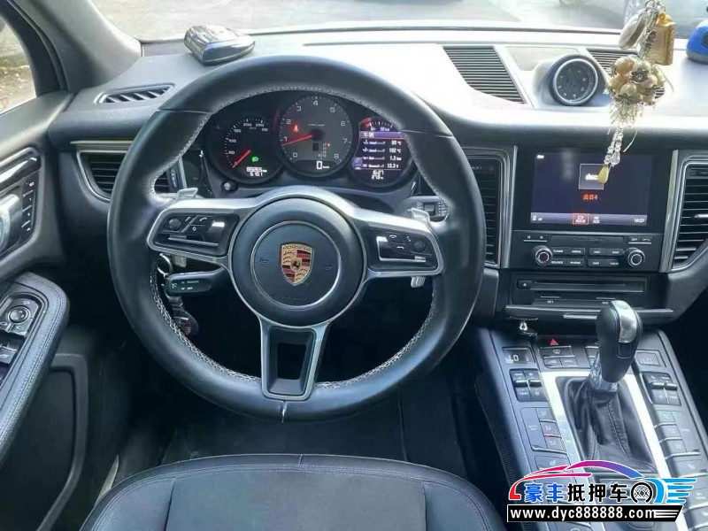 16年保时捷Macan迈凯轿车抵押车出售