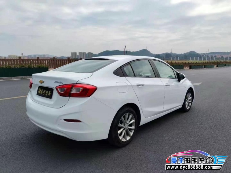 17年雪佛兰科鲁兹轿车抵押车出售