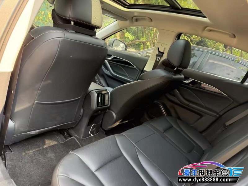 22年奔腾B70轿车抵押车出售