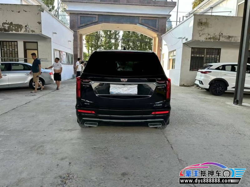 22年凯迪拉克xt6轿车抵押车出售