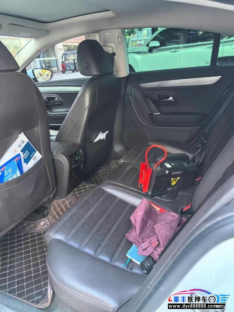 17年大众CC轿车抵押车出售